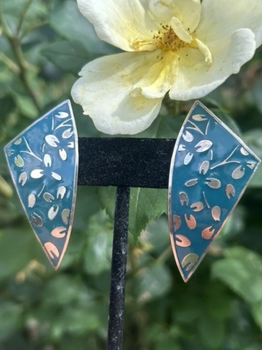 L.BOTT Silver Teal Enamel Floral Abstract EARRINGS